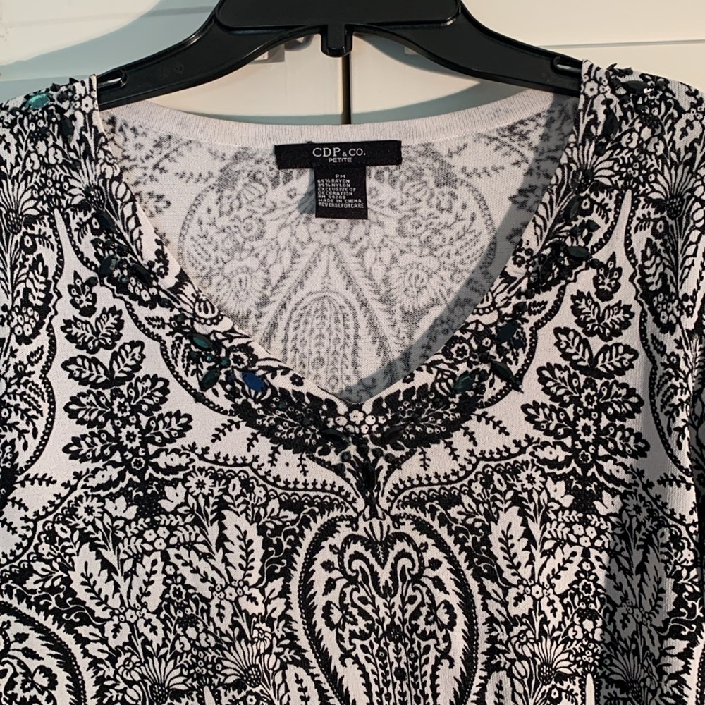 CDP & Co. Black & White 3/4 Sleeve Paisley Print Blouse EUC - Picture 2 of 7